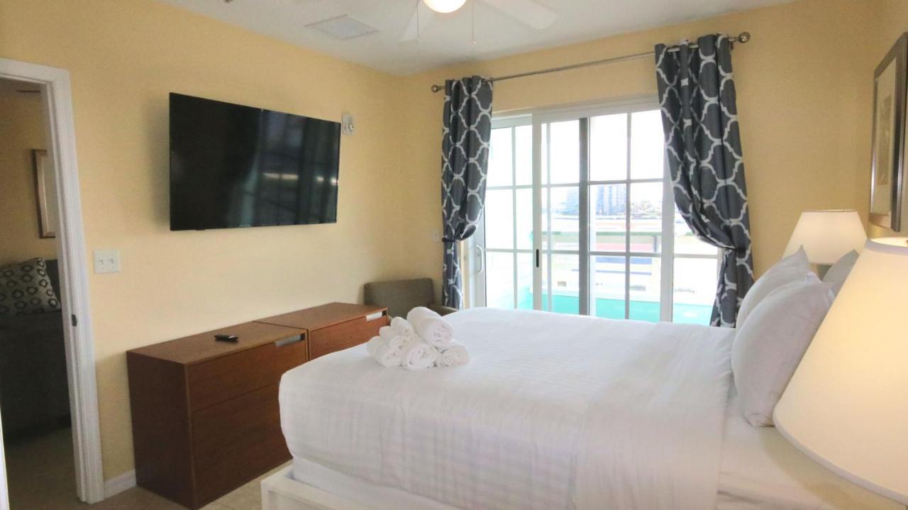 Johns Pass Condo'S- Fully Remote St. Pete Beach Exterior foto